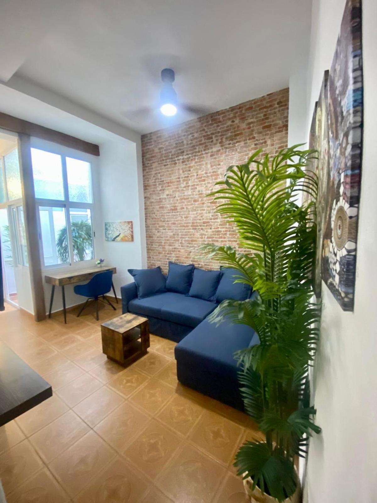 Casa Naty, Espacioso Renovado Apartamento En El Centro De Malaga Exterior photo