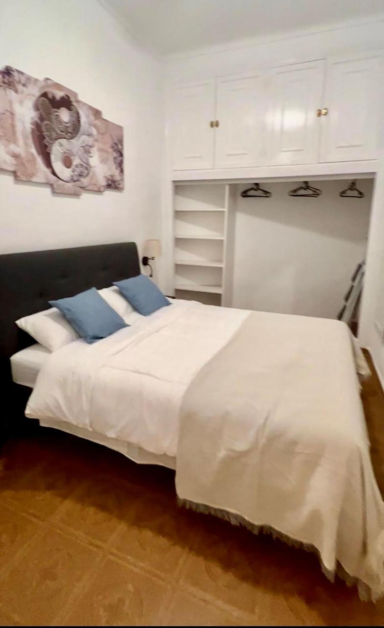 Casa Naty, Espacioso Renovado Apartamento En El Centro De Malaga Exterior photo